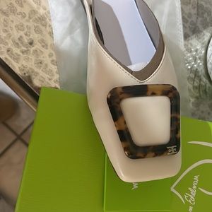 Brand new never been worn, I bought the wrong size, and it was was final sale..